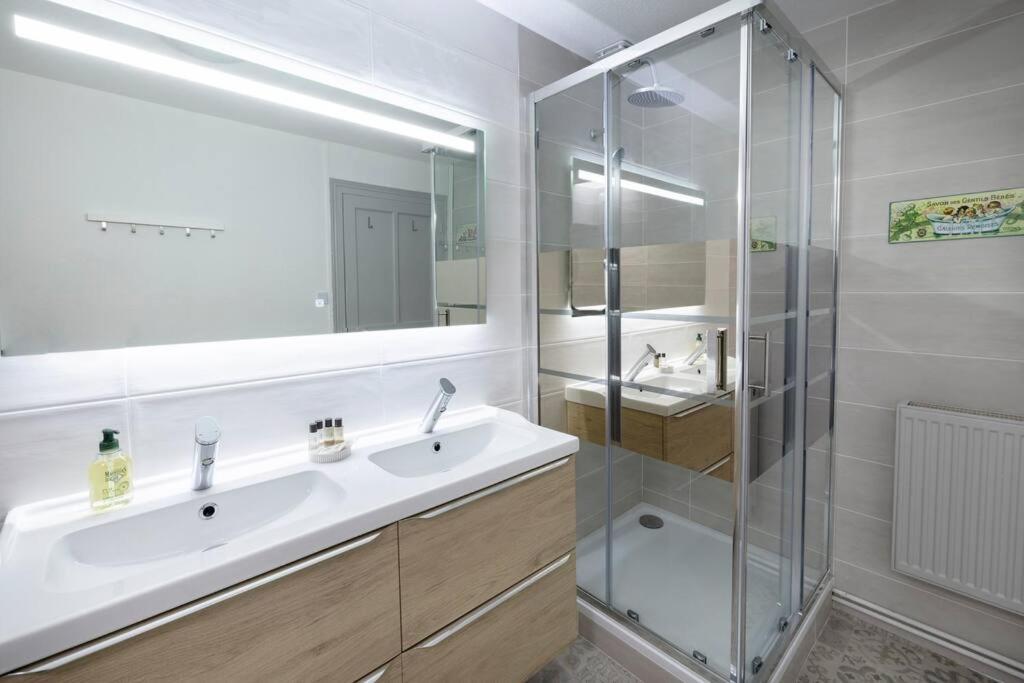 Le Familial - Equipe - Proche Centre Apartment Montlucon
